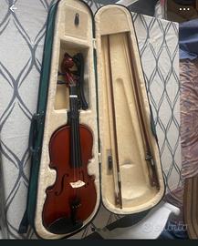 Violino quattro quarti.