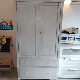 Armadio dispensa shabby chic decapato