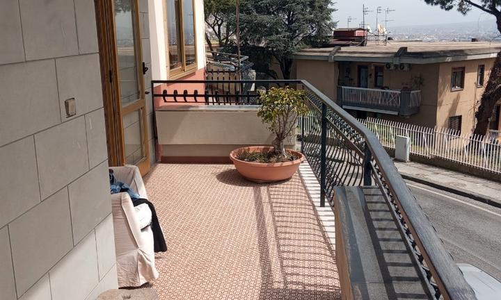 Posillipo via stazio