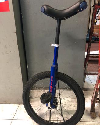 Mono ciclo square 20” blu con cavaletto