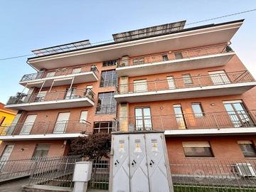 Appartamento di 115 m² con 4 locali e box auto a C