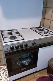 Cucina + forno a gas gpl