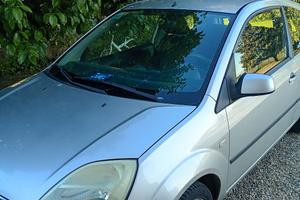 Ford Fiesta ,1,2 benzina