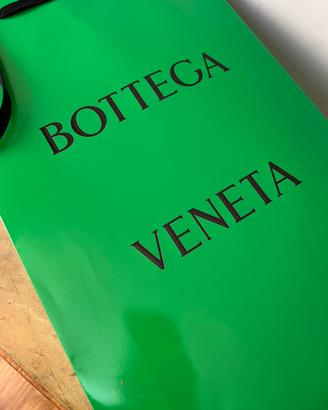 Busta Bottega Veneta