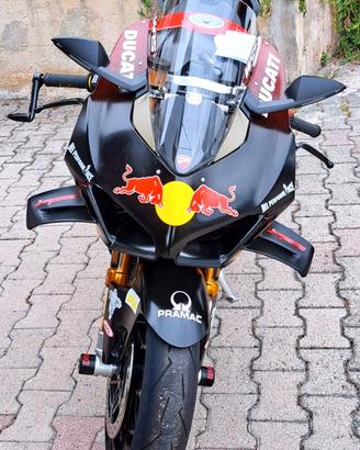Ducati Panigale-V4-2022-2023