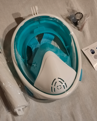 Maschera da snorkeling con attacco action cam
