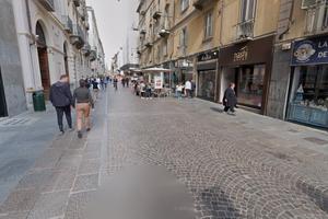 Stanza singola con bagno privato Via lagrange
