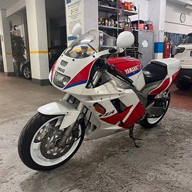 YAMAHA FZR 1000 EXUP GNESIS