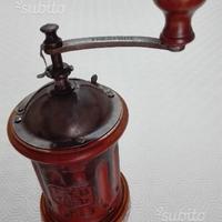 Macinino antico trespade