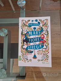 Mary e il fiore della strega di Mary Stewart