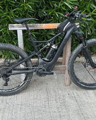 MTB TurboLevo Specialized 2018, batteria 504+480Wh