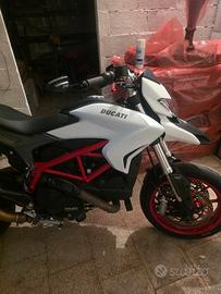 DUCATI HYPERMOTARD 939