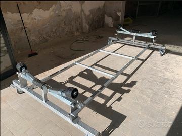 Carrello artigisnale di movimentazione barche