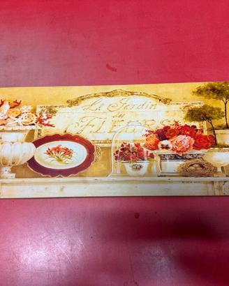 Quadro Shabby Chic con Fiori e Piatti