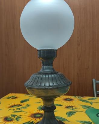 Lampada Vintage elettrificata con base peltro