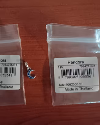 Lotto 2 Mini Charm Pendenti Pandora ME NUOVI