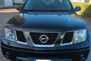 Nissan Navara D40 2.5 DcI 171 CV, allestimento LE