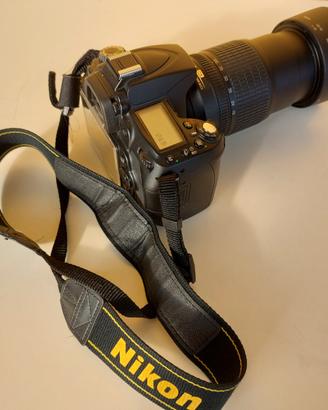 Nikon D90 + obiettivo VR Nikkor 18-105mm