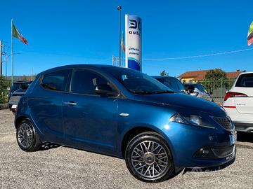 Lancia Ypsilon 1.0 FireFly 5 porte S&S Hybrid Gold