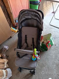 passeggino salvaspazio richiudibile 