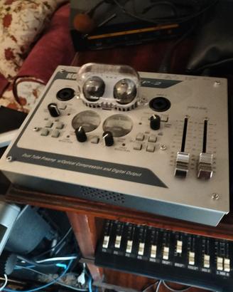 Compressore valvolare Korg TP2