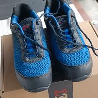 Scarpe antinfortunistica e militari.