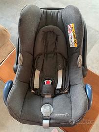 Vari oggetti ben tenuti per infanzia