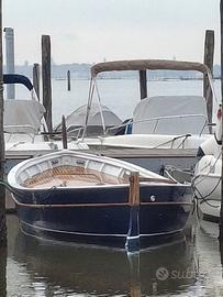 Imbarcazione in legno GOZZO Ligure