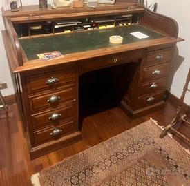 scrivania e Como antichi 