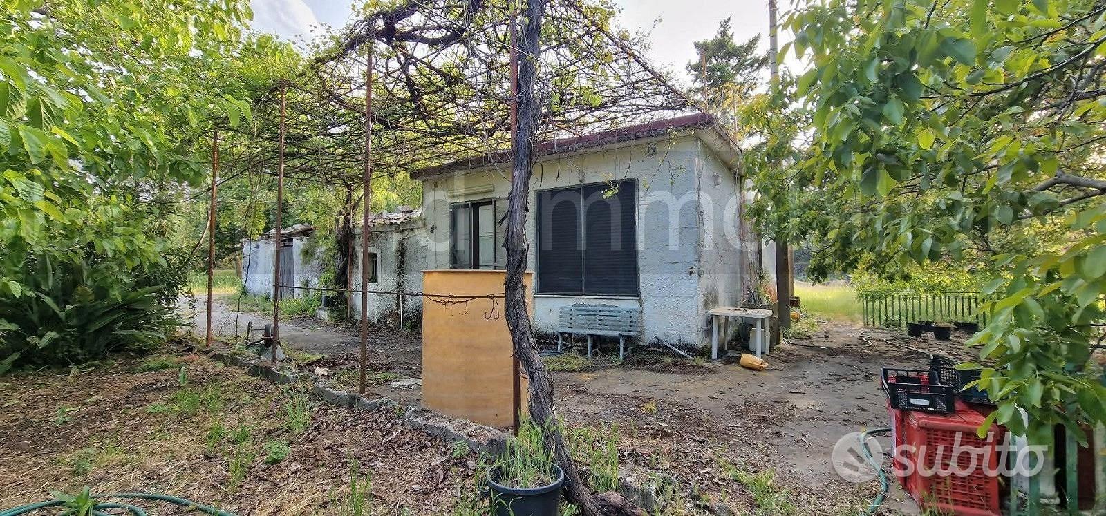 Fabbricati con terreno a Piedimonte Etneo - Vista 2