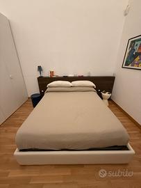 Letto matrimoniale Flou mod. Turca imbottita.