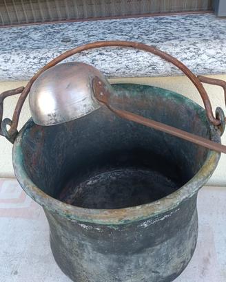 Antico Paiolo in Rame + Mestolo in Ferro e rame