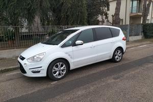 Ford s max