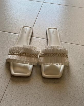 Ciabattine bianche con frangie Primark