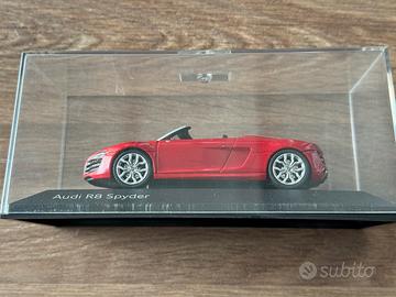 Modellino Schuco Audi R8 rossa originale