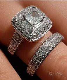 meraviglioso set di anelli in argento