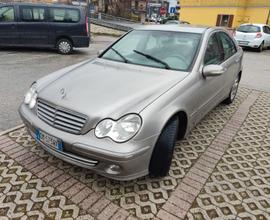 Mercedes classe c 2004