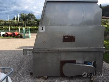 VASCA DI SCARICO UVA