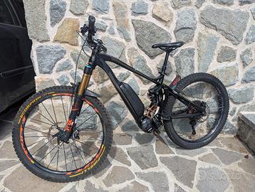 E-MTB Univega Renegade S 3.5 – Fox 36 + 2 batterie