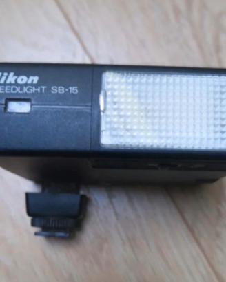 Flash Nikon speed light SB-15