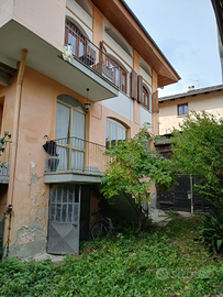 Casa con giardino in Val Susa