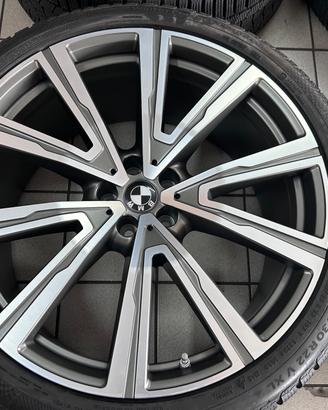 Cerchi in lega 22 per bmw X5 X6 con termiche