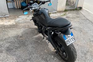 Triumph street triple 675