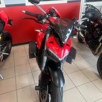 Ducati streetfighters v4