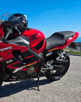 Honda CBR 600 F Sport (FS) – Winning Red – FMI
