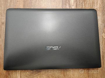Notebook Asus K53S con Win 11 e SSD