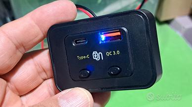 Presa USB e MicroSB tipo C x auto