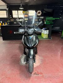 Piaggio beverly 400 hpe
