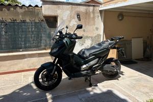 Honda Xadv 750 + accessori valuto permuta