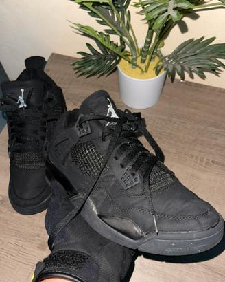 Jordan 4 Black cat